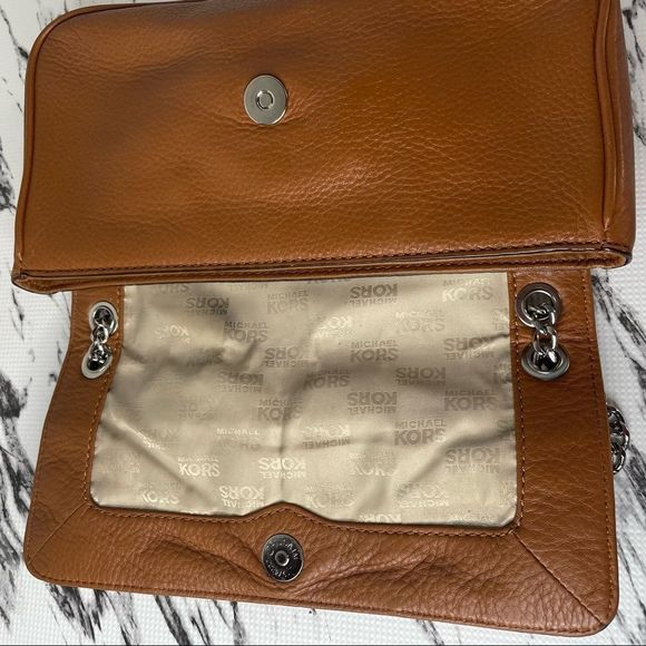 Michael Kors Chain Brown Crossbody Shoulder Bag - Picture 5 of 11